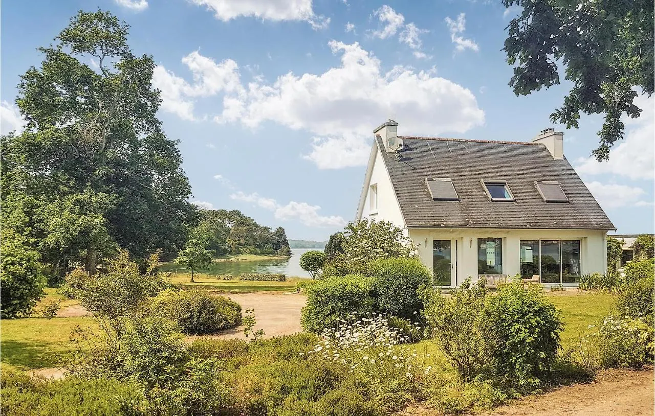 Beautiful Home In Pont Labbe With Wifi Pont-lʼAbbé