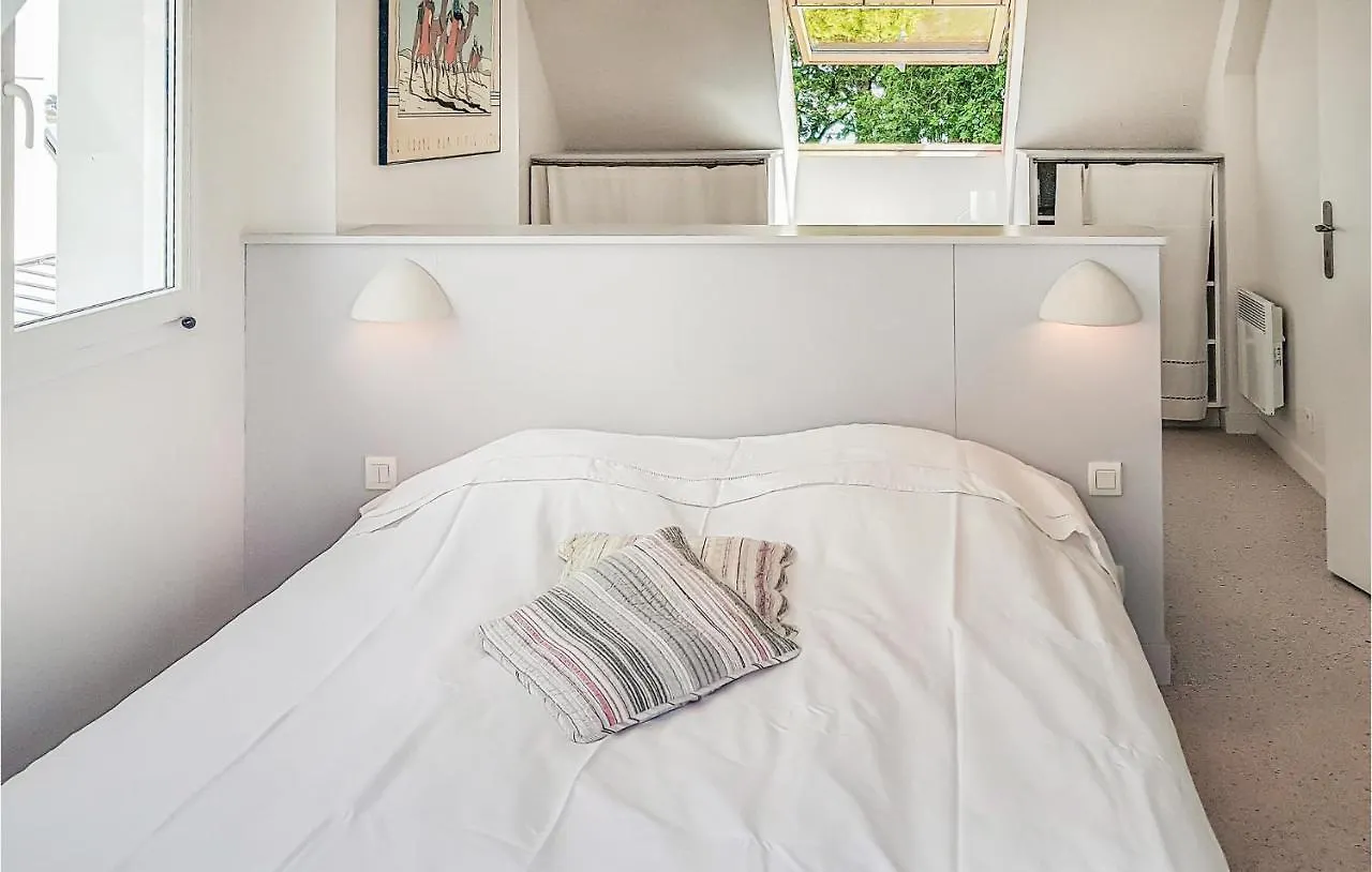Сasa de vacaciones Beautiful Home In Pont Labbe With Wifi